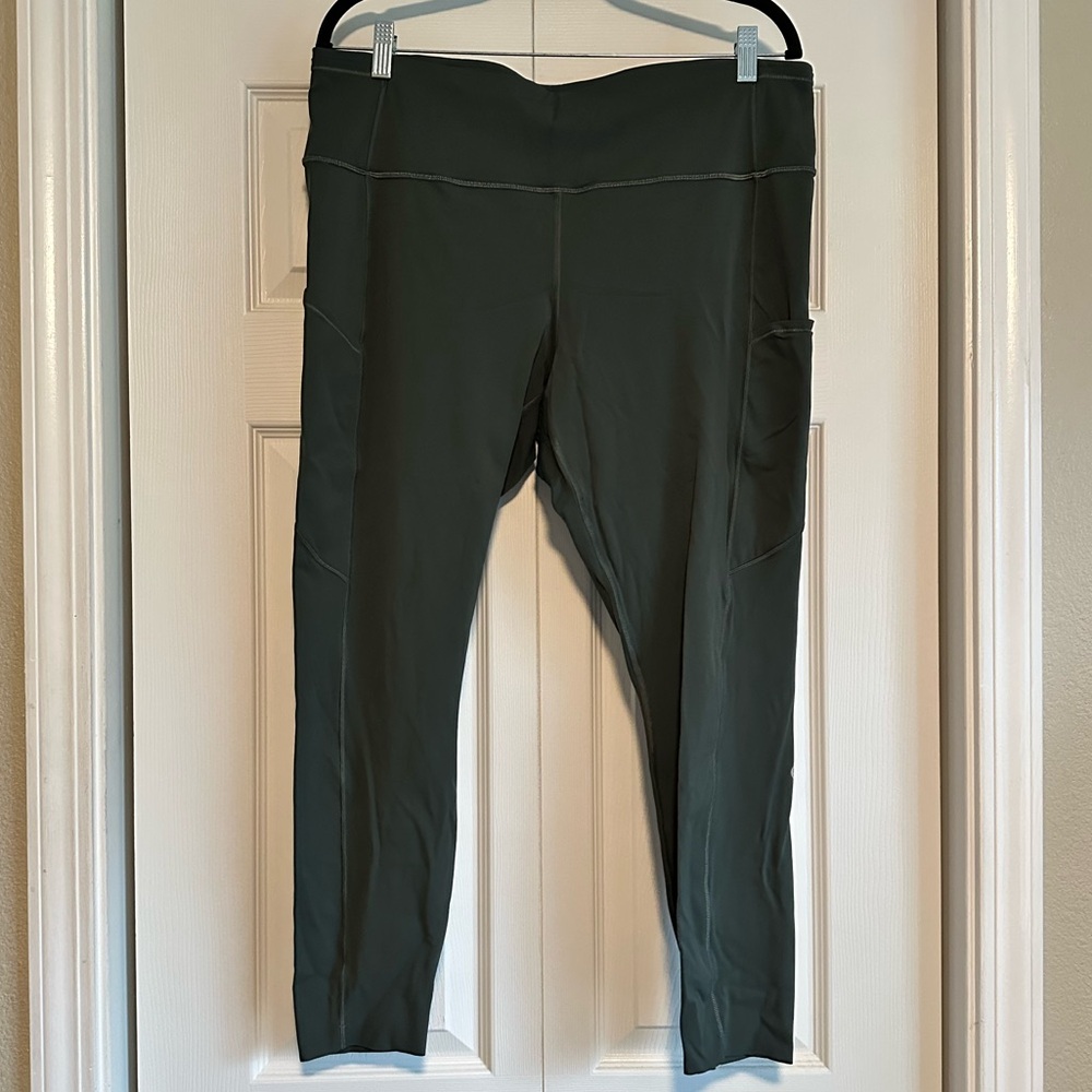 Lululemon fast and free high rise tight leggings 25” pockets
